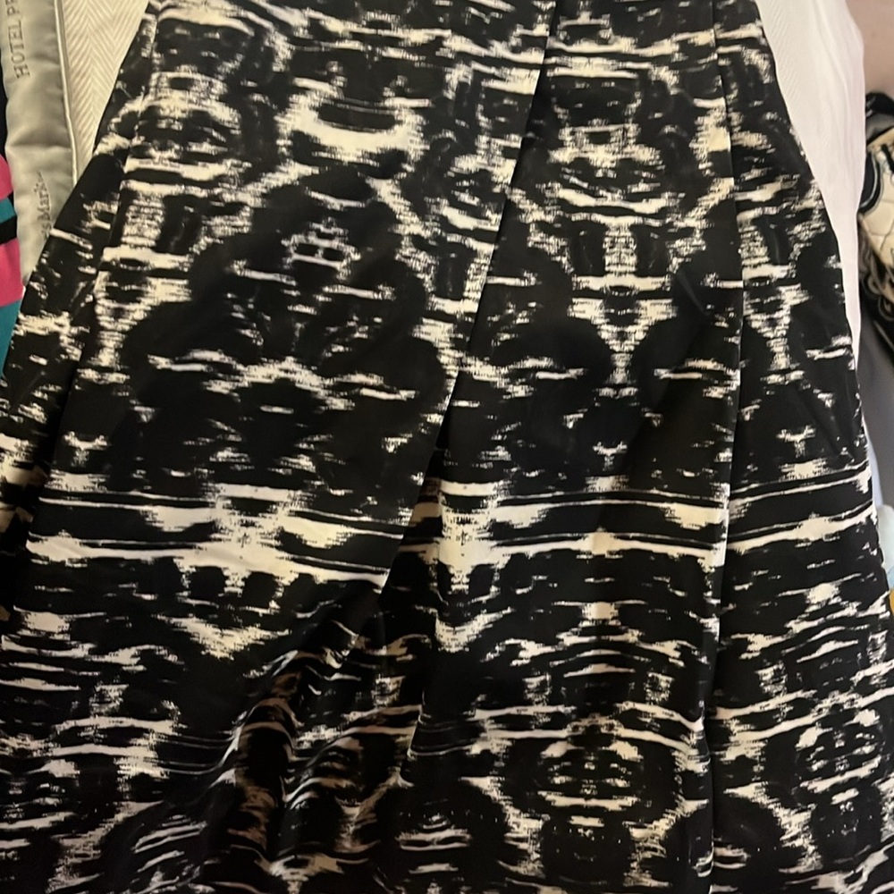 FLASH SALE! J. Crew black and white geometric ikat print a-line skirt size 0
